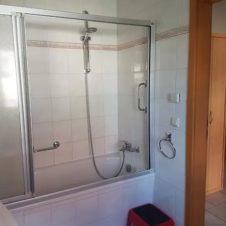 Apartment Ferienwohnung Regina Mullrose